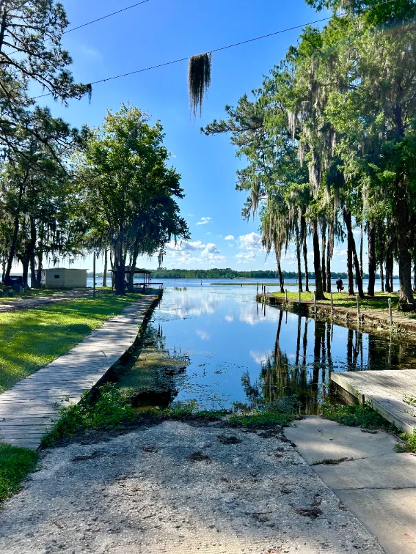 Inglis Lakeside RV Park - Inglis, FL (13)