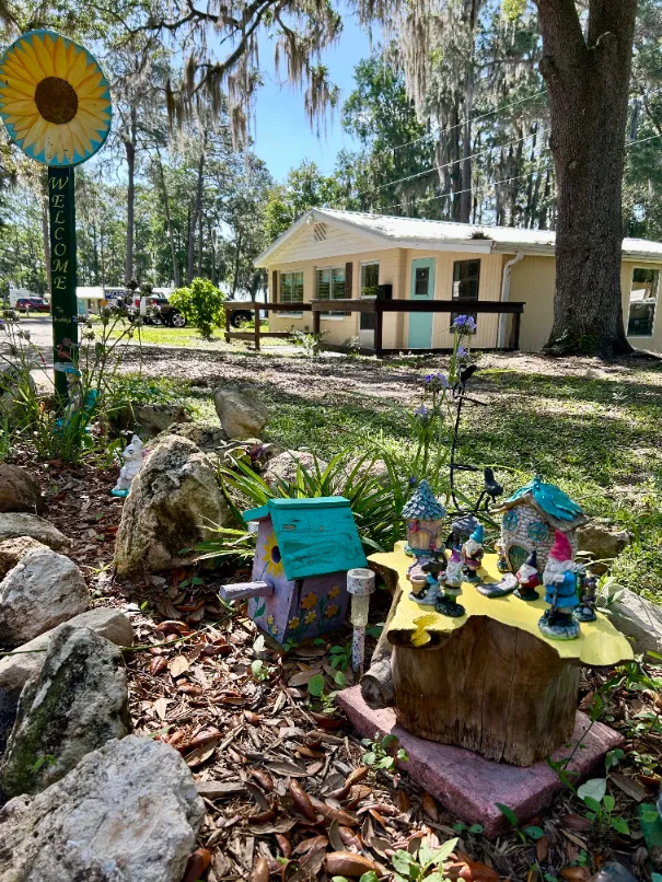 Inglis Lakeside RV Park - Inglis, FL (18)