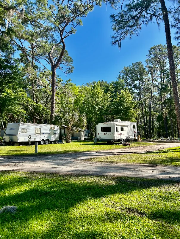 Inglis Lakeside RV Park - Inglis, FL (5)